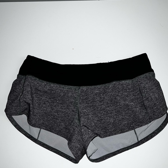 Lululemon Speed Up Short size 6 with a 2.5" inseam Heather Lux Multi Black - Picture 9 of 12